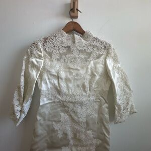 Vintage Satin And Lace Ivory Wedding Gown With Train And Veiled Headpiece